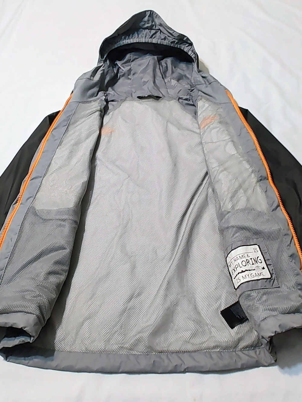 The North Face Boys Lightweight Hooded Rain Jacket - Picture 4 of 6